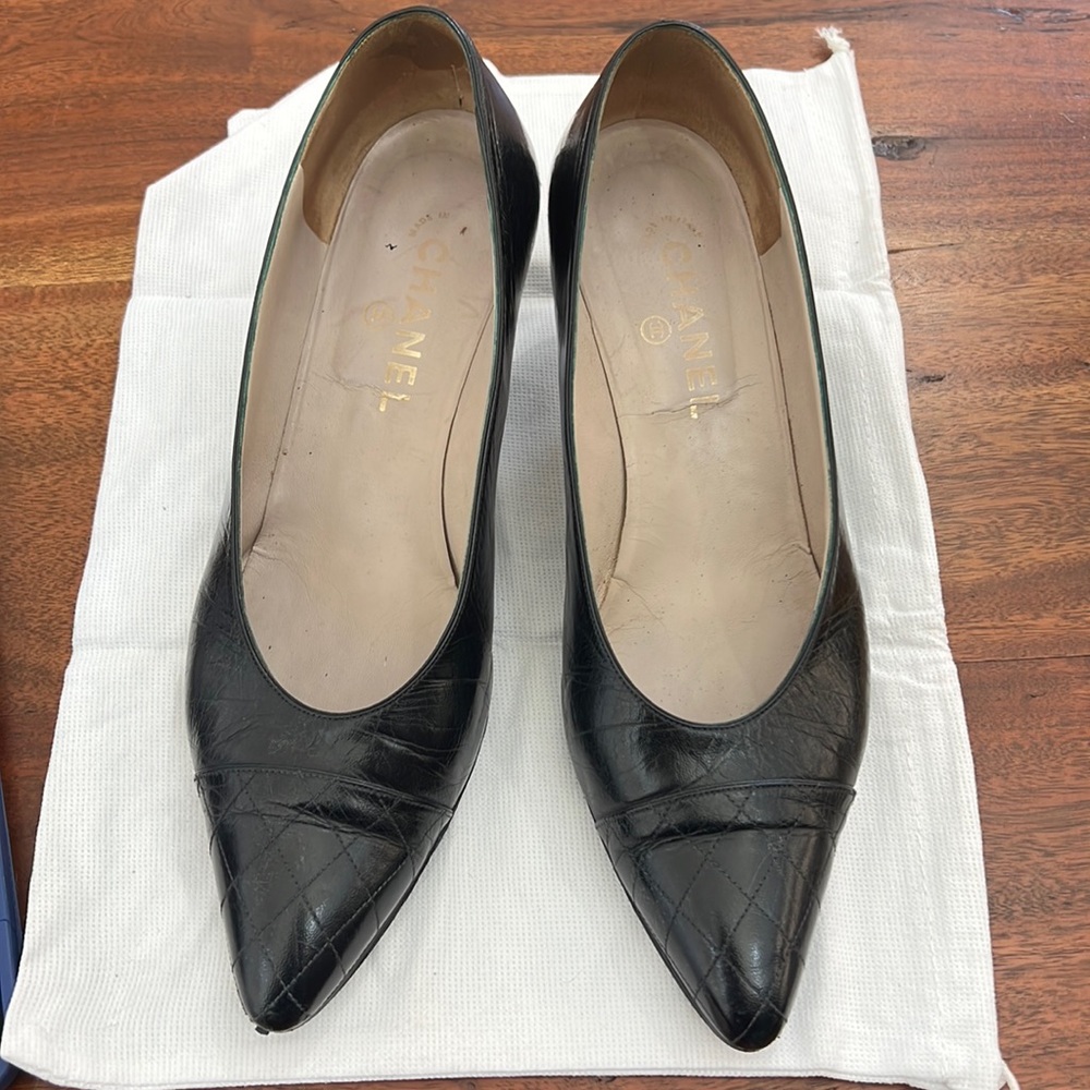 CHANEL Black Leather Heels with Quilted Toe Detail Size 10 1/2